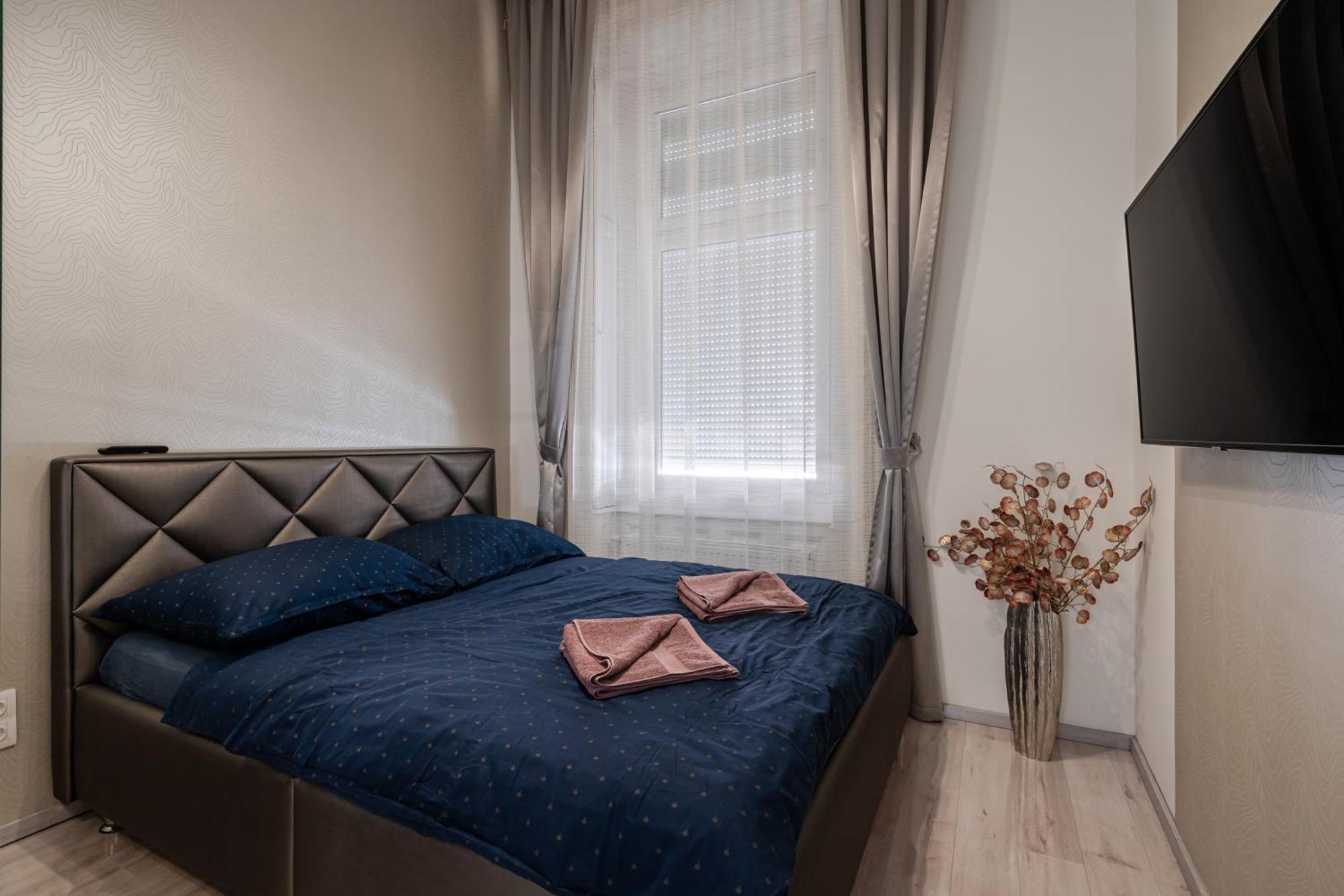 Kiraly 35 Luxury With Free Parking Appartement Budapest