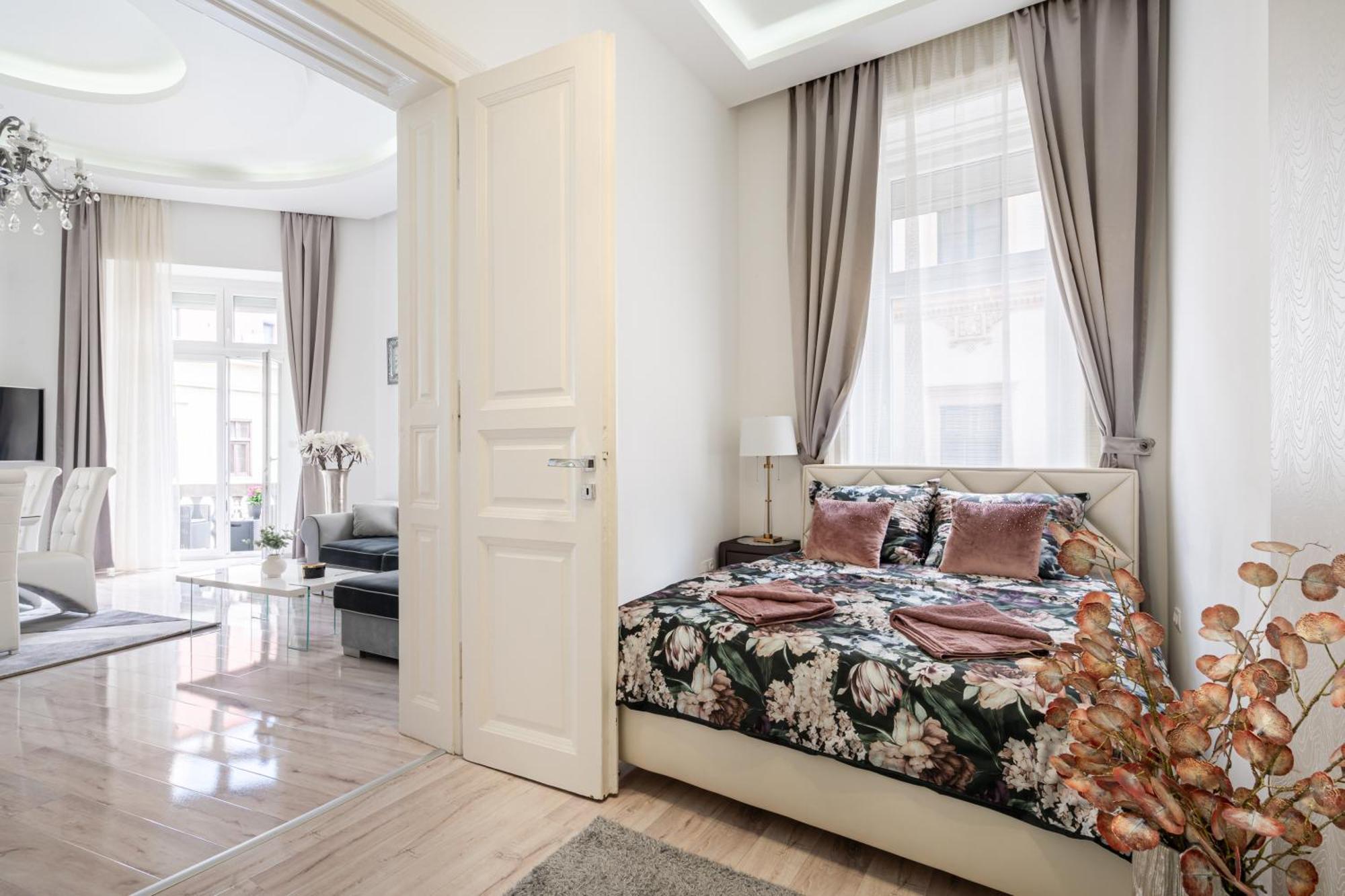 Kiraly 35 Luxury With Free Parking Appartement