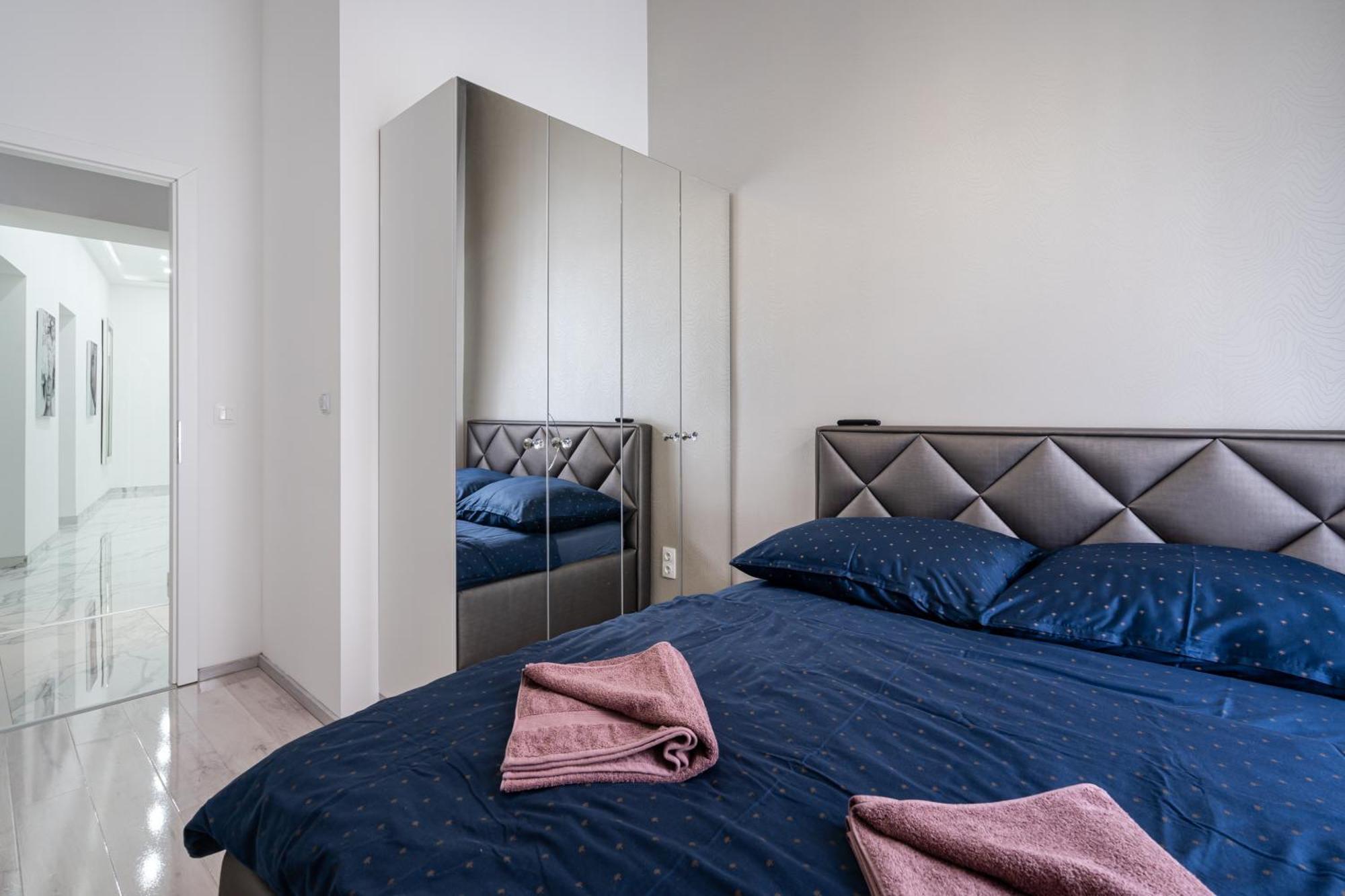 Kiraly 35 Luxury With Free Parking Appartement Budapest